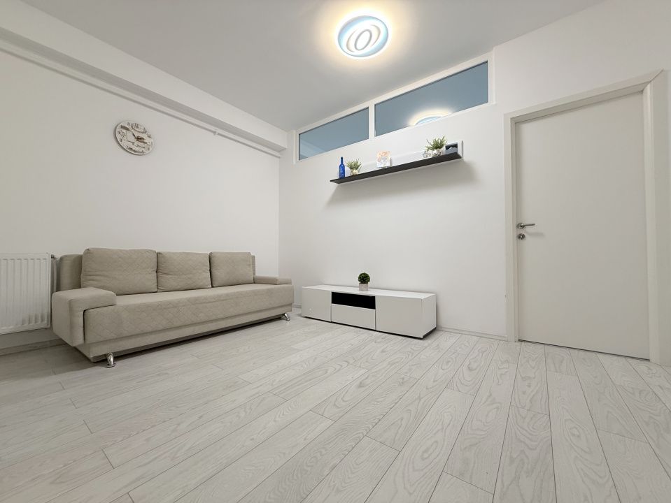 Apartament 3 camere Mamaia Nord prima linie la mare – fotografia 1 din 15