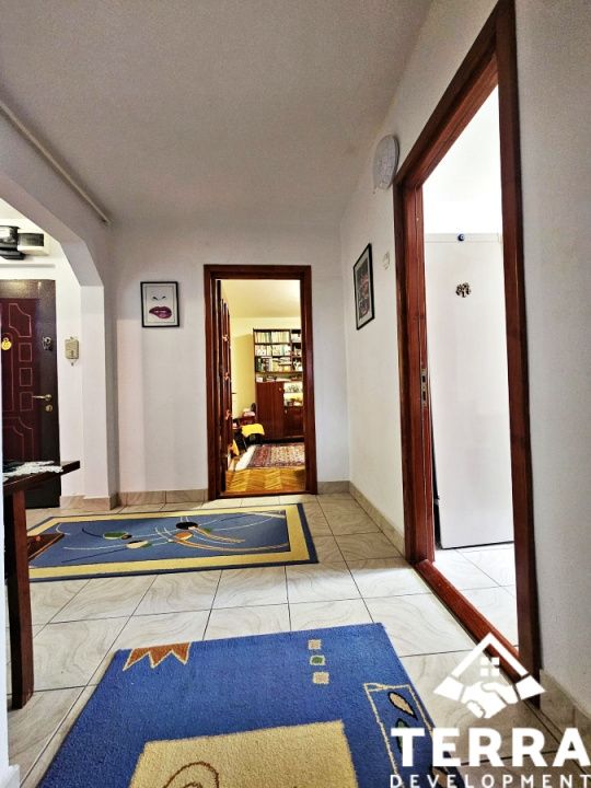 Apartament 3 camere, situat în una dintre cele mai căutate zone - Tomis Nord – fotografia 3 din 21