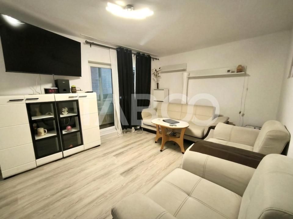 Apartament cu 3 camere Intre Lacuri 2 balcoane parcare beci zona Leroy – fotografia 2 din 7