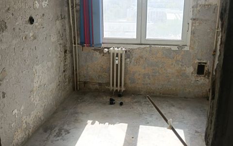Apartament 2 camere-1 minut de mers pana la metrou  1 decembrie