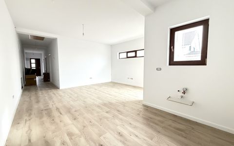 Duplex modern cu 3 camere, 70 mp utili, 250 mp teren - Sanandrei