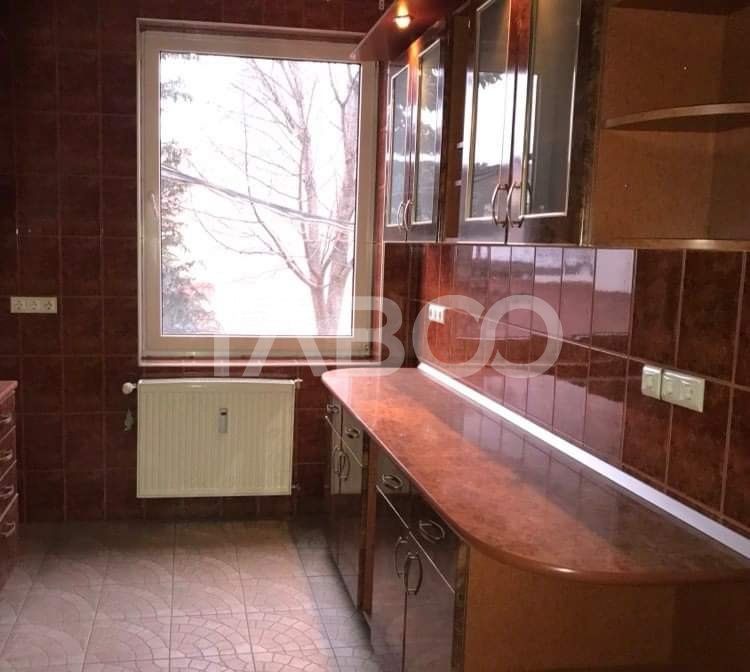 Spatiu de birouri decomandat 4 incaperi generoase zona Terezian Sibiu – fotografia 3 din 12