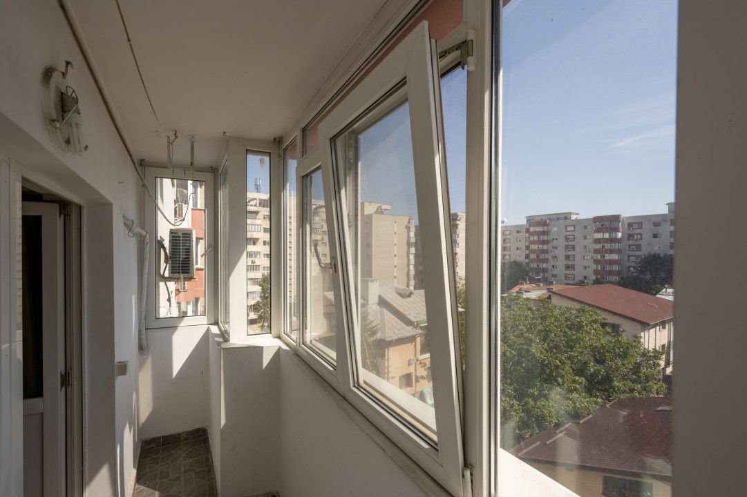 Panduri -  metrou Academia Militara - decomandat – fotografia 14 din 17