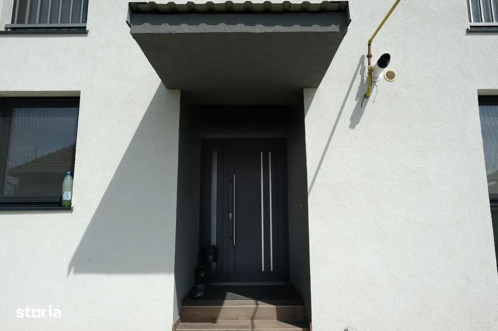 Duplex modern cu 4 camere și curte de 170 mp – Apahida – fotografia 11 din 12