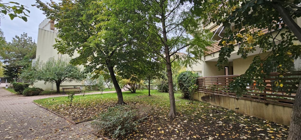 Doi Cocosi - Straulesti - 3 camere cu parcare si boxa incluse – fotografia 36 din 51