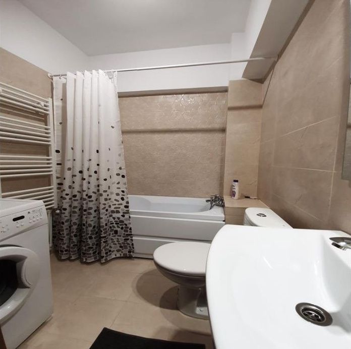 Apartament 3 camere de închiriat în zona Tomis II – mobilat și utilat complet – fotografia 6 din 9