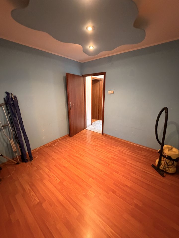 Apartament 3 camere - Zona buna – fotografia 1 din 20