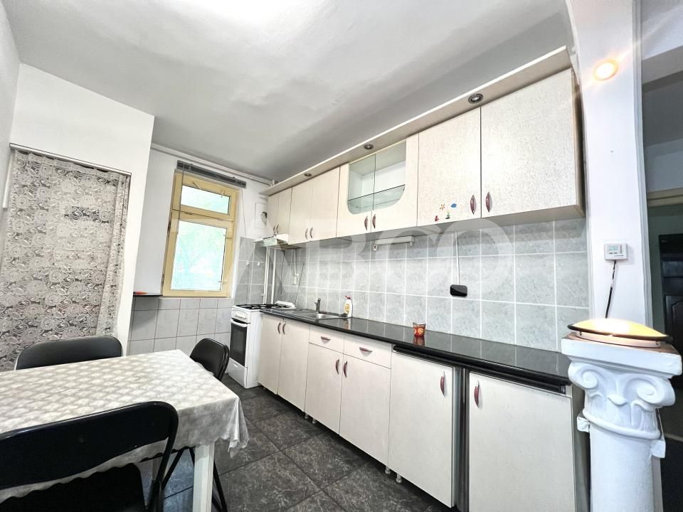 Apartament cu 3 camere in Gheorgheni zona Piata Mercur balcon si beci – fotografia 1 din 12