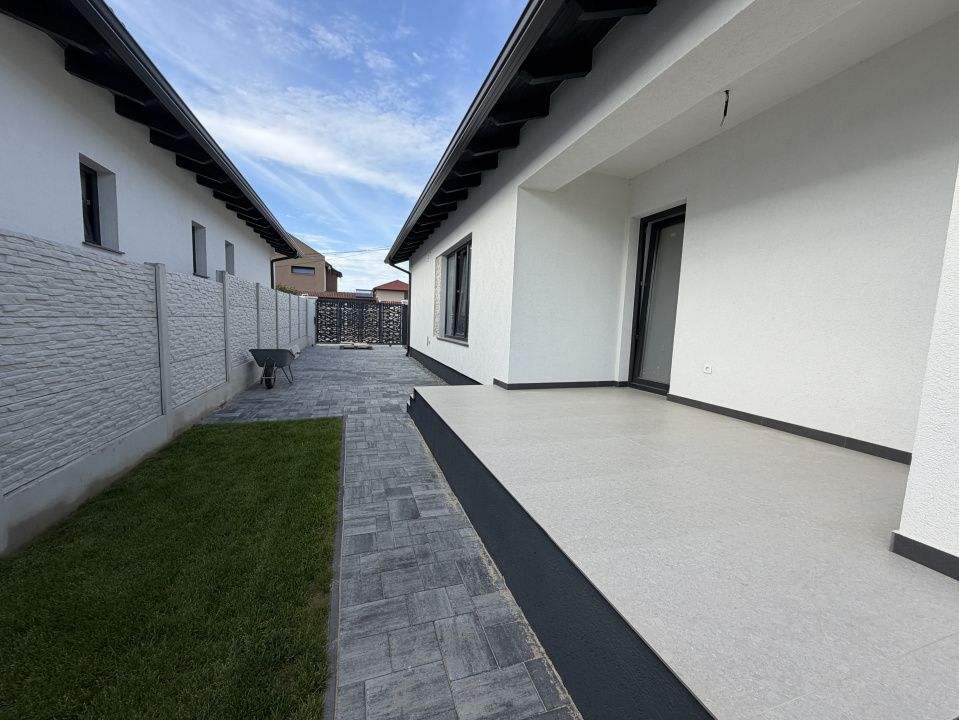 Casa NOUA 4 Camere 2 Bai Alba-Micesti Teren 423 mp utilitati bransate la Cheie – fotografia 28 din 31