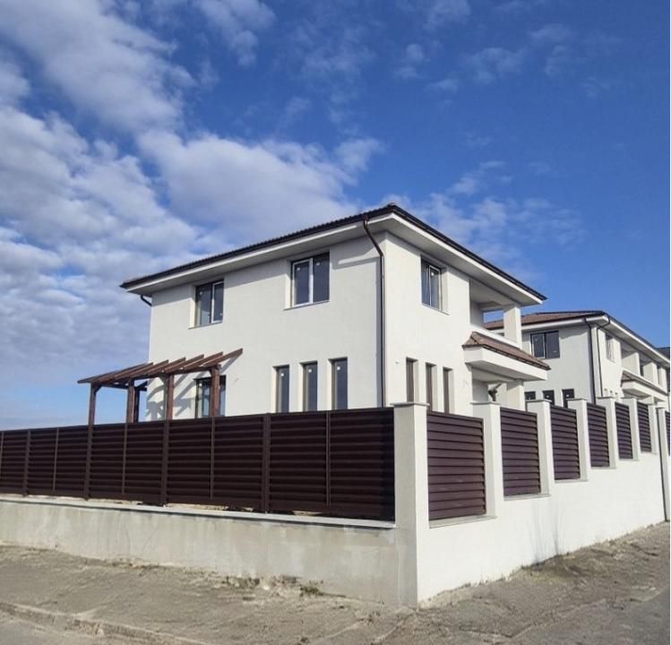 Casă individuală modernă, 120 mp utili, teren 400 mp, Dezmir - central – fotografia 1 din 4