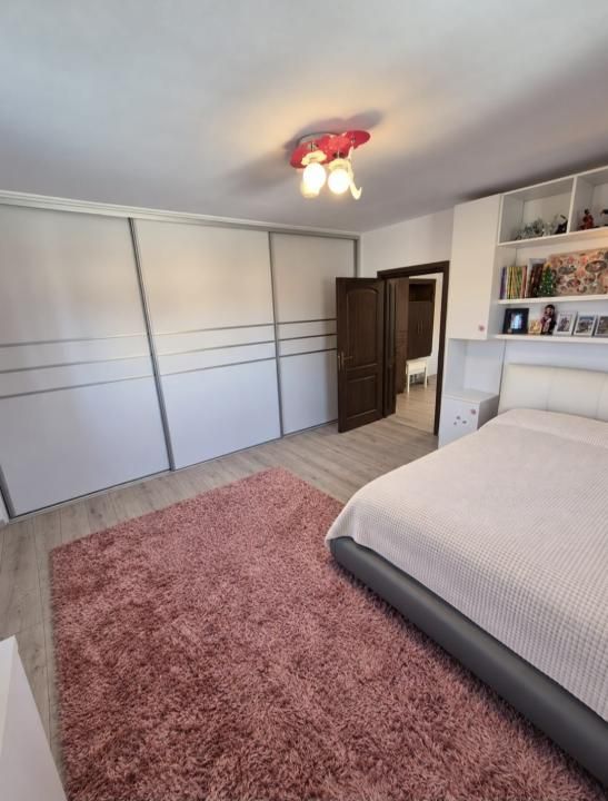 APARTAMENT DE 4 CAMERE DE VÂNZARE – BRAȘOV, ZONA STRĂZII AUREL VLAICU 255000 – fotografia 8 din 19