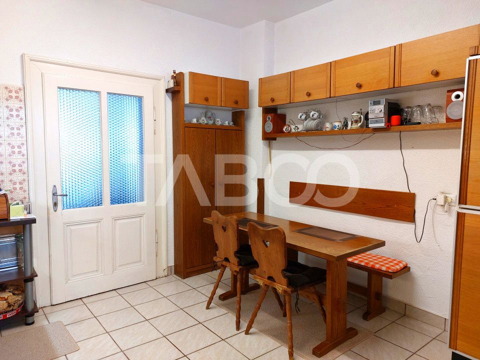 Casa si curte pretabila pentru 2 familii 980 mp teren liber Cisnadie – fotografia 21 din 32