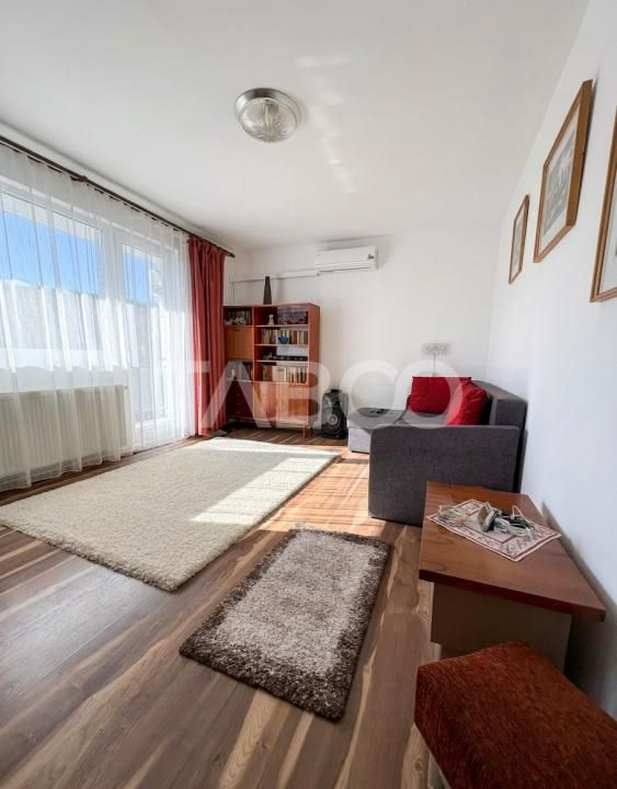Apartament cu 3 camere de vanzare in Manastur cu balcon de 6mp – fotografia 2 din 8