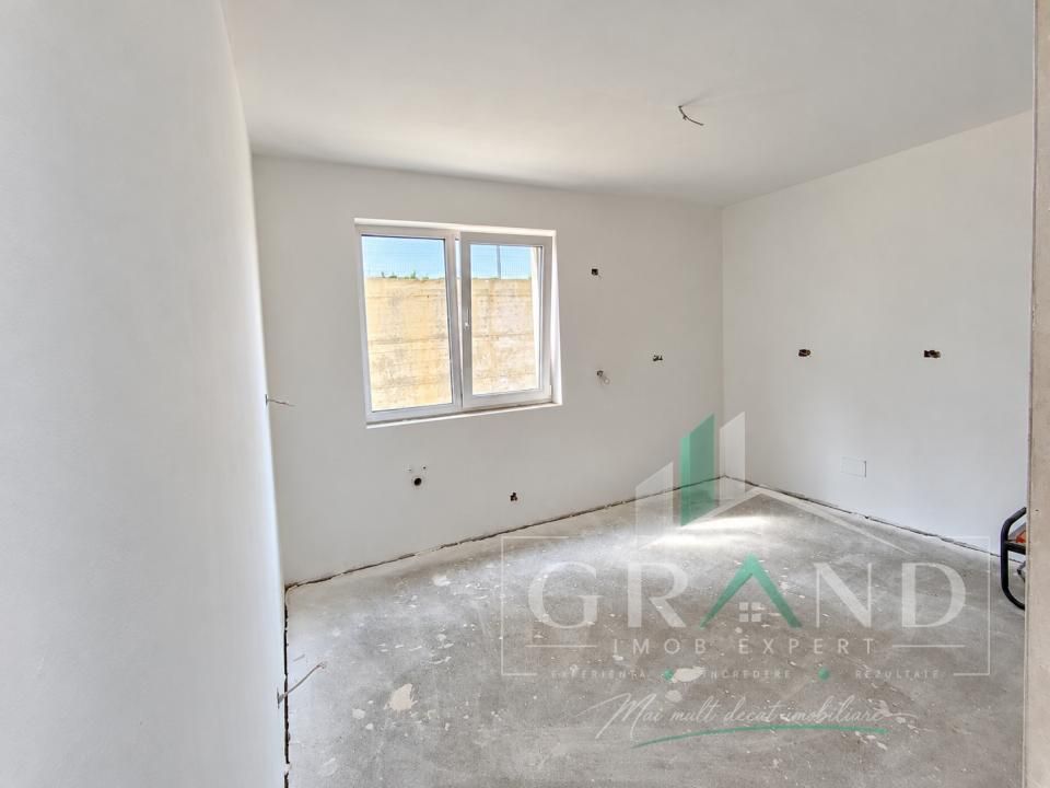 De vânzare–Casă individuală | Dezmir | 172 mp utili | Teren 440 mp – fotografia 3 din 20