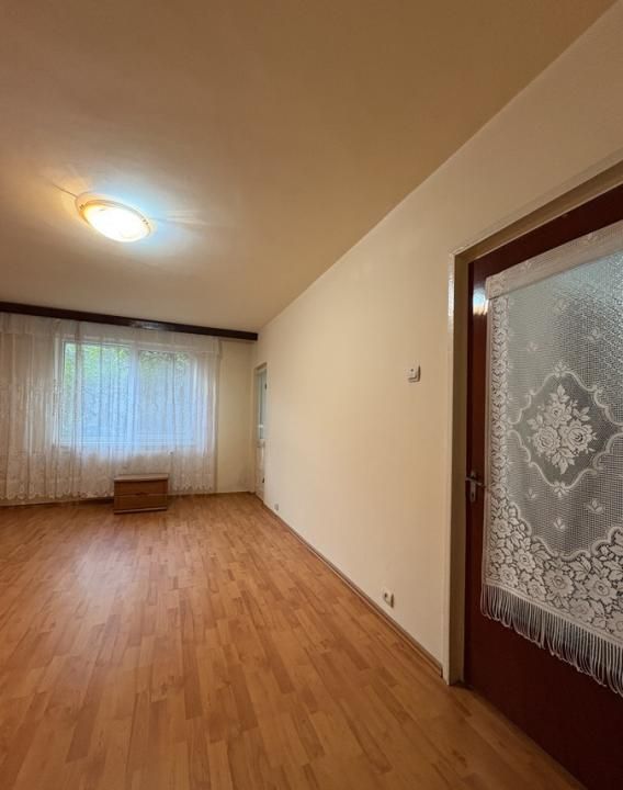 2 Camere de vanzare | Crangasi | Nemobilat | An 1985 | Bloc Reabilitat – fotografia 2 din 8