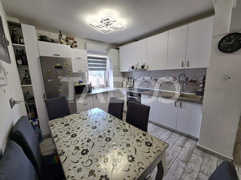 Apartament 3 camere mobilat 2 bai balcon pivnita Mihai Viteazul Sibiu – fotografia 10 din 18