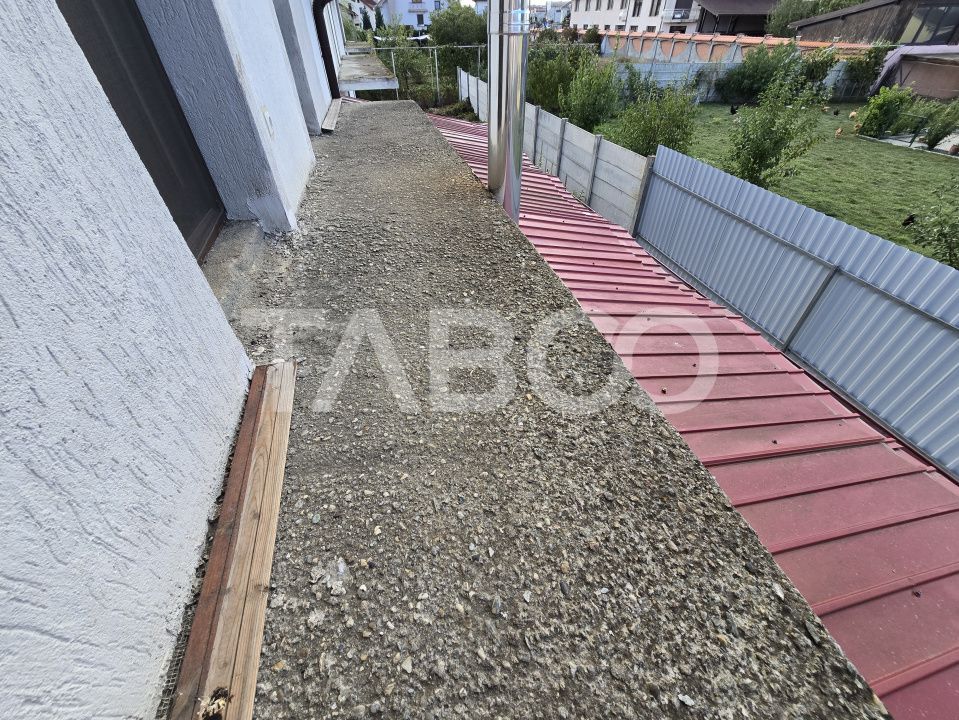 Casa de vanzare cu 6 camere 2 parcari curte libera 200 mp in Selimbar – fotografia 23 din 24