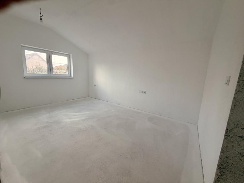 1/2 Duplex cu 4 camere - zona linistita in Giarmata Mare – fotografia 11 din 17