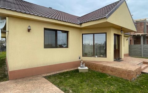 Casa Individuala 120mp utili, 660mp teren  - Mosnita Noua