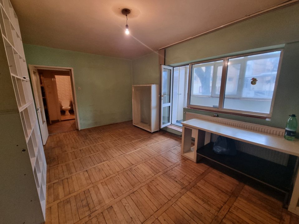 Garsoniera - Birou de închiriat Bacau , Liceul Vranceanu – fotografia 1 din 6