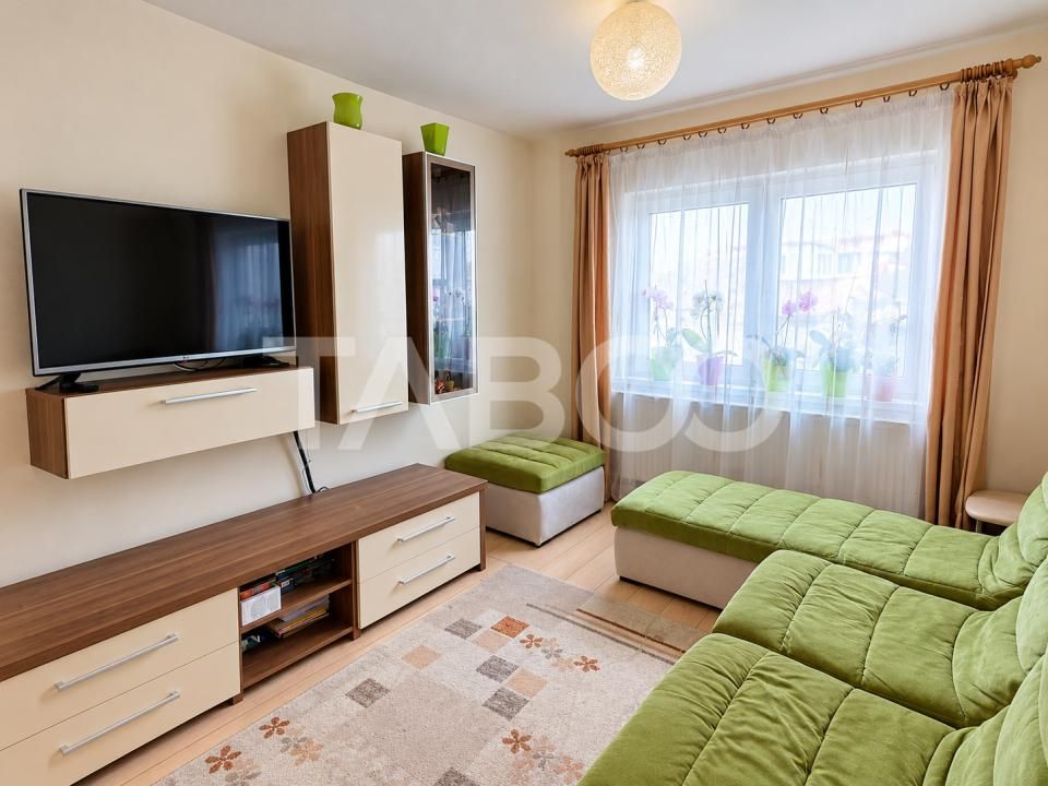 Apartament cu 4 camere renovat in Plopilor etaj intermediar – fotografia 1 din 5
