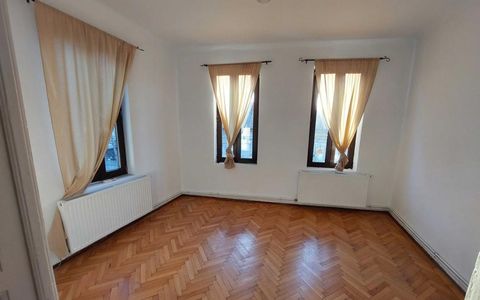 Spatiu Birou de inchiriat | 3 camere | Tineretului - Carol | Curte