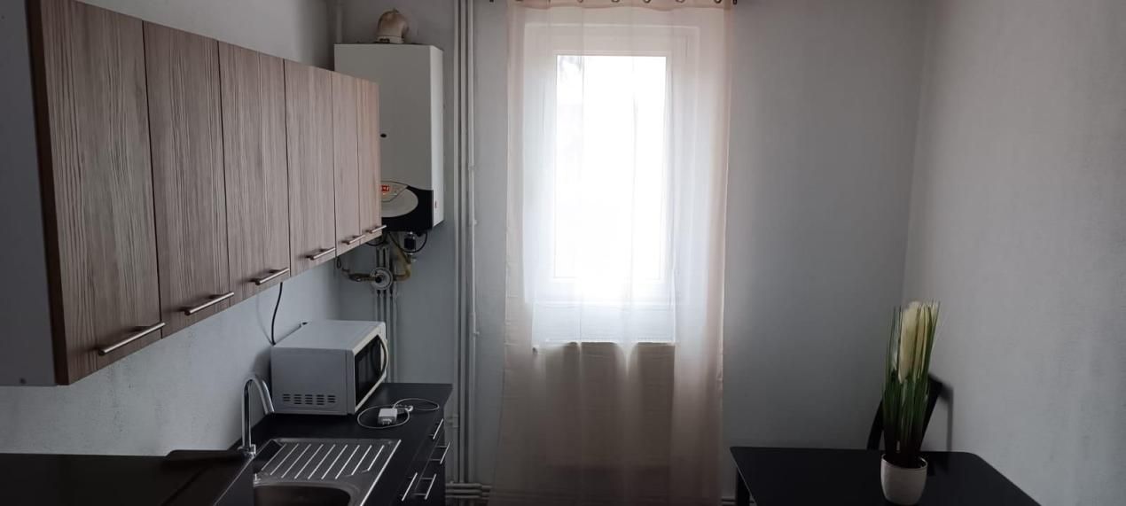 Apartament cu 2 camere mobilat si utilat- zona Balcescu – fotografia 5 din 6
