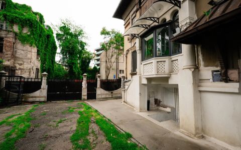 Apartament in vila - demisol inalt - de vanzare in zona Parcul Carol