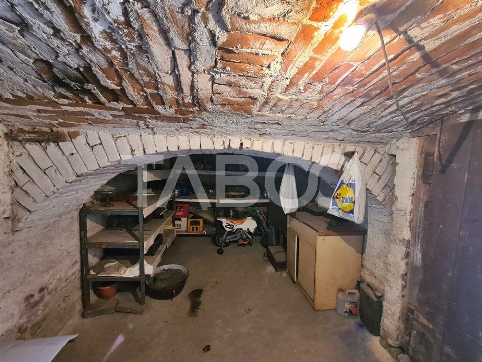 Casa cu spatiu comercial de vanzare in Sebes zona centrala – fotografia 15 din 20