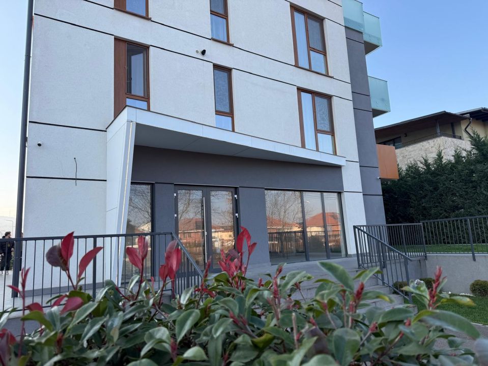 Spațiu comercial de închiriat – Borhanci | 83 mp | Vitrină stradală – fotografia 2 din 12