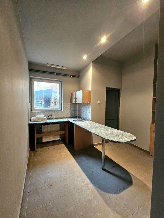 Spatiu comercial cu inaltime mare si curte proprie in Manastur – fotografia 9 din 12