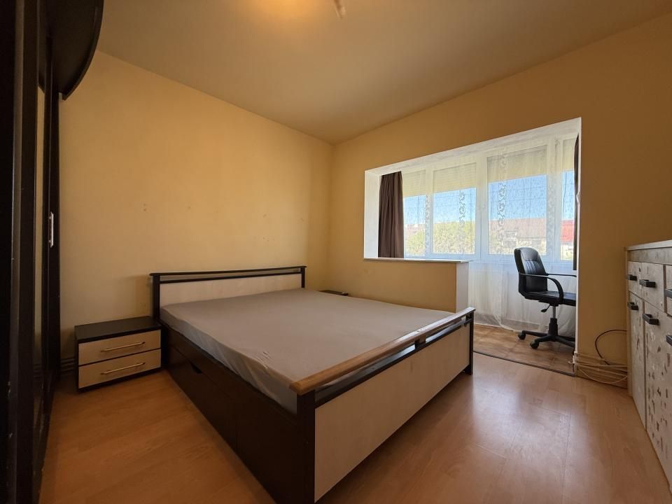 Apartament spatios, 3 camere, decomandat - Lipovei – fotografia 5 din 8