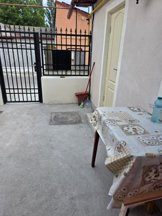 Casă cu 3 camere de vânzare – Palas, Constanța – fotografia 1 din 12
