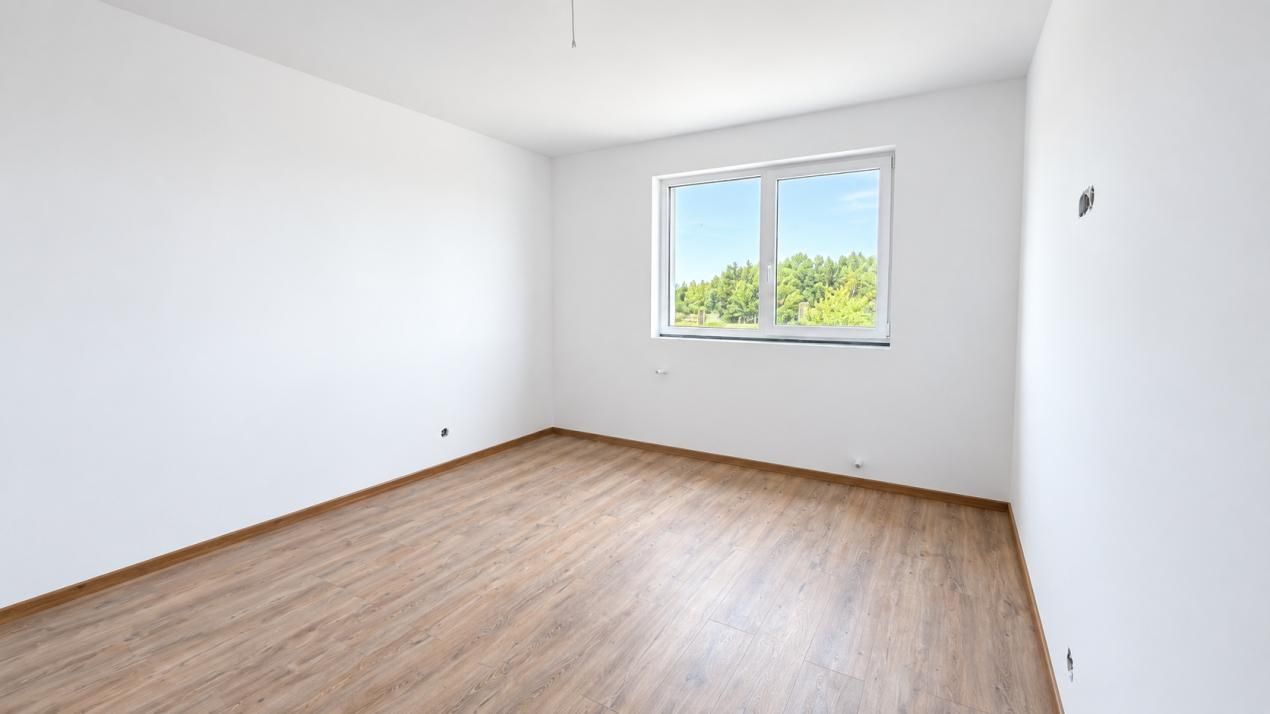 Apartament cu 3 camere și 2 băi, plus balcon – fotografia 3 din 6