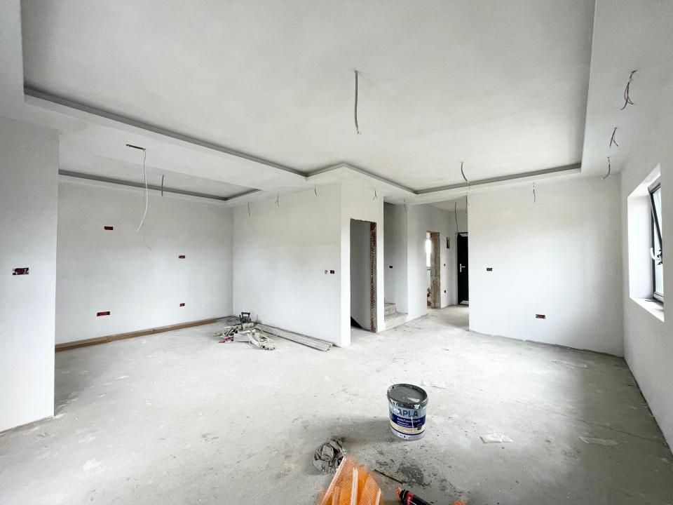 Duplex 5 camere, 365mp teren, 1434€/mp - Mosnita Veche – fotografia 2 din 15