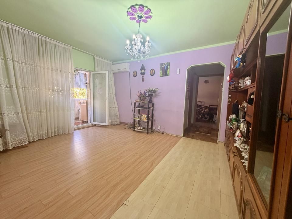 Apartament cu 3 camere, 2 bai, 63 mp utili - Aradului – fotografia 1 din 11