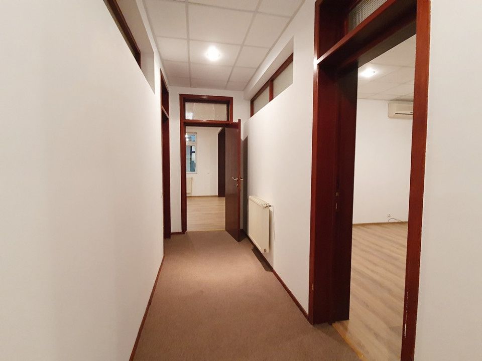 Sediu Firma 353mp Calea Calarasilor | Acces Separat si Terasa Rooftop – fotografia 7 din 11