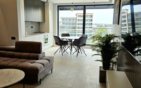 Apartament premium de inchiriat, la cativa pasi de plaja