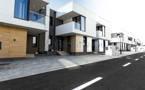 Vila de vanzare in Cartierul Nufarul, Oradea