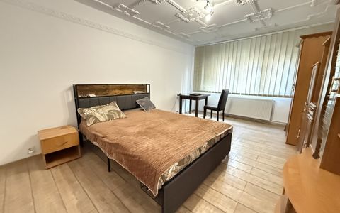 Apartament spatios, 3 camere, decomandat, 82 mp, parter - Lipovei