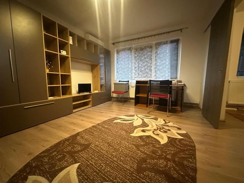 2 camere | etaj 1 | centrala proprie | mobilat si utilat | zona excelenta | – fotografia 1 din 11