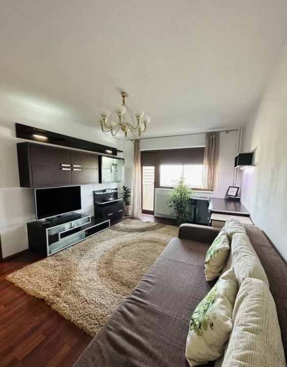APARTAMENT 3 CAMERE | ZONA TOMIS NORD-CAMPUS | TERMEN LUNG – fotografia 1 din 9