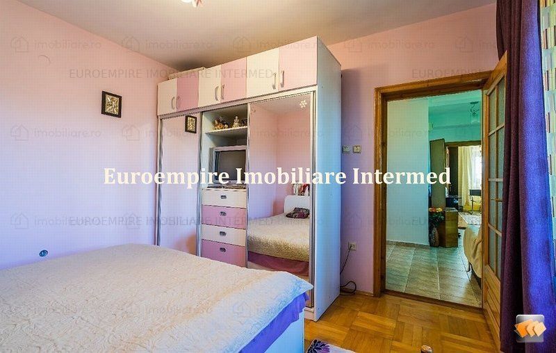 Vila de vanzare in Constanta zona Km 4-5 – fotografia 4 din 9