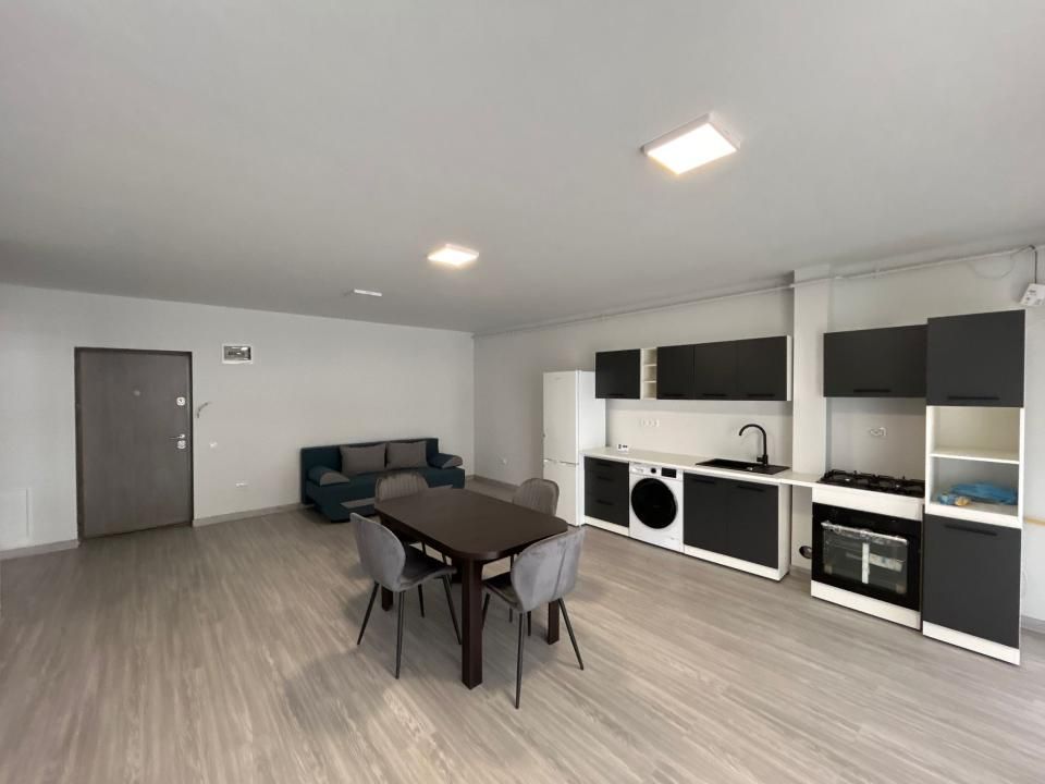Apartamet 2 camere , Blocurile Albe EROILOR. – fotografia 1 din 6