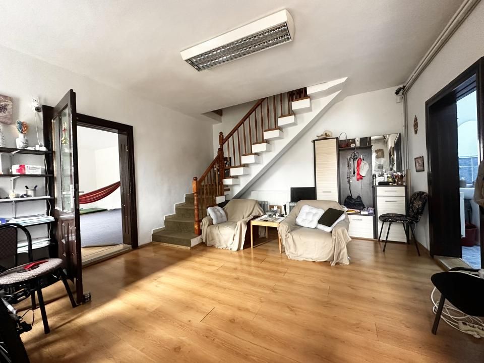Casa individuala cu 6 camere- zona Stadion- Olimpia – fotografia 3 din 24