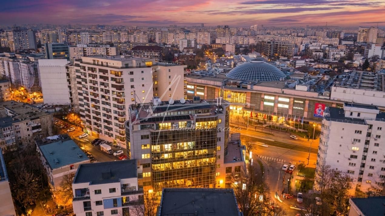 Bucuresti Mall Vitan, cladire de birouri clasa A – fotografia 2 din 11