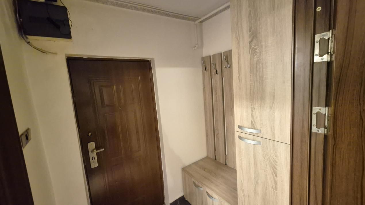 Vânzare garsonieră mobilată și utilată, parter, Aleea Plopilor, zona 9 Mai – fotografia 6 din 10