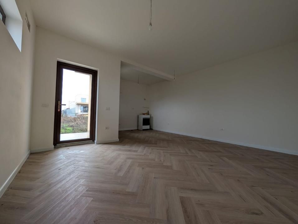 Duplex | Parter | Toate utilitatile | Finisaje premium | Curte generoasa – fotografia 3 din 14