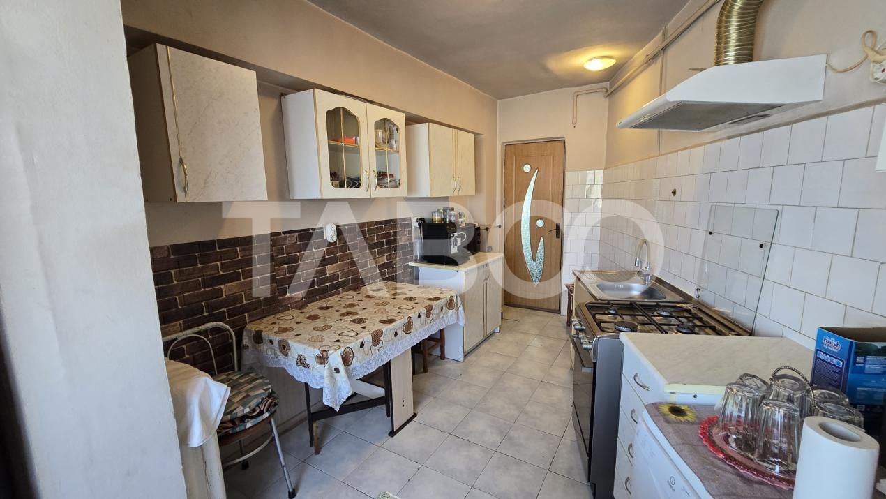Apartament de vanzare 2 camere decomandate in Cartierul Strand I – fotografia 5 din 8