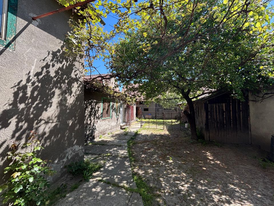Casă de vânzare cu teren de 700 mp - Boiţa, Sibiu – fotografia 3 din 10